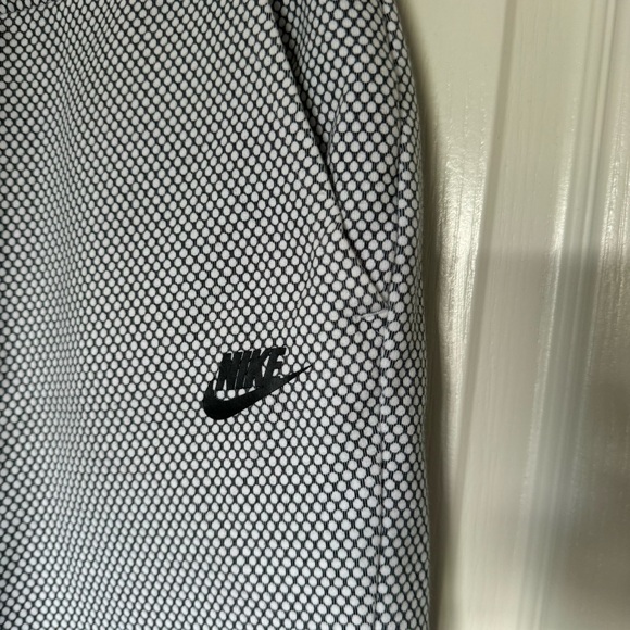 Nike Tech Fleece Shorts - Picture 2 of 6